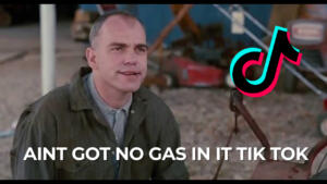 I know what wrong with it it aint got no gas in it Tik Tok