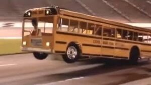 a yo let me drive the bus download