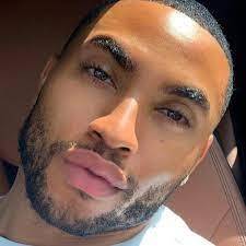 Light Skin Stare download