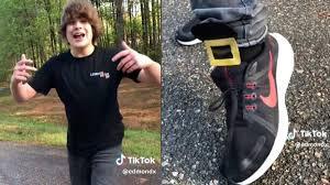 one two buckle my shoe download