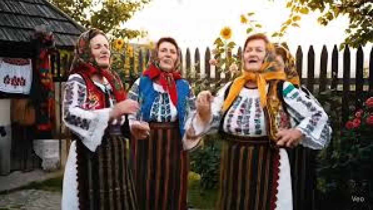 Romanian Grannies Brr Brr Patapim