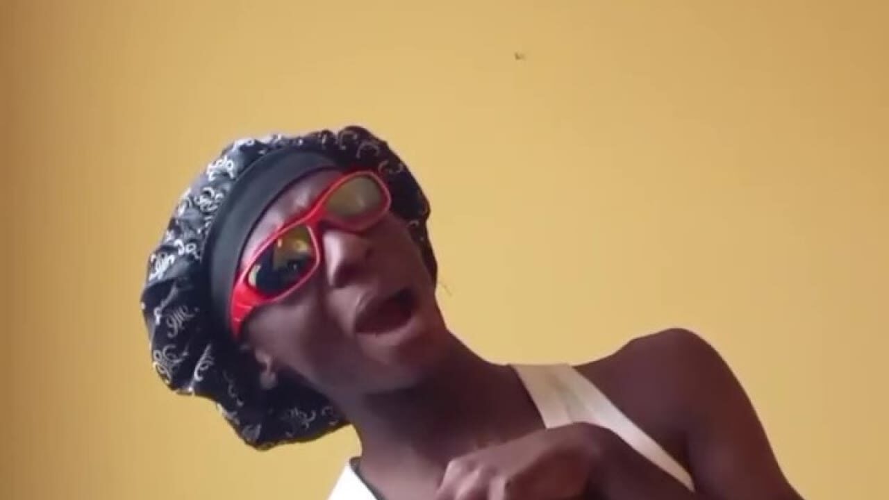 A wow wow meme sound